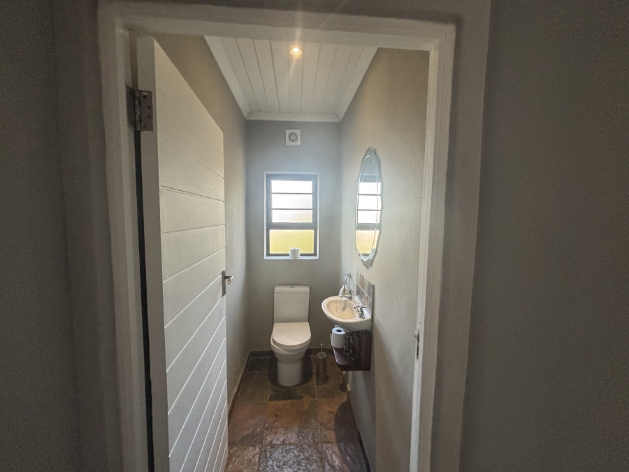 4 Bedroom Property for Sale in Humerail Eastern Cape